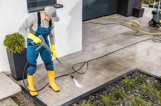 Best Commercial Pressure Washing  in Benicia, CA